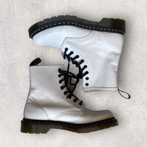 White‎ Doc Marten Patent Leather Eyelet Boots